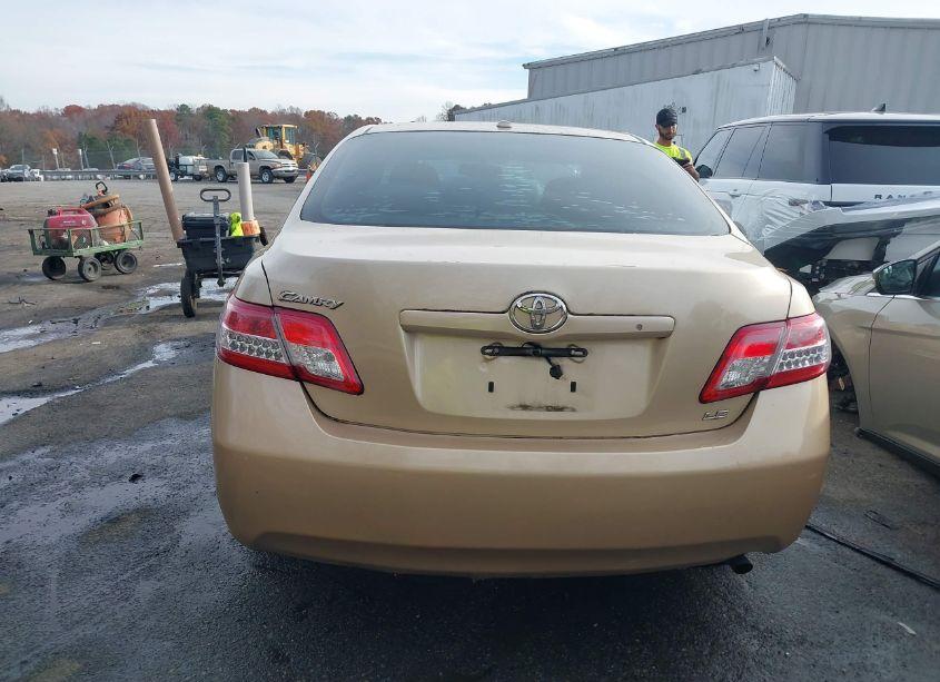 Photo 16 of 2011 Toyota Camry LE (VIN 4T1BF3EK2BU218578)