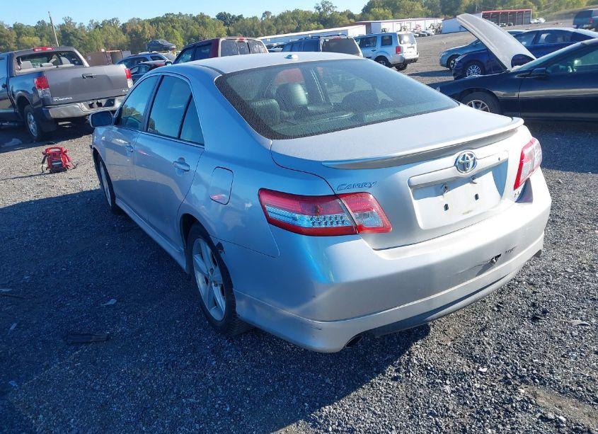 Photo 3 of 2011 Toyota Camry SE/LE/XLE (VIN 4T1BF3EK2BU221187)