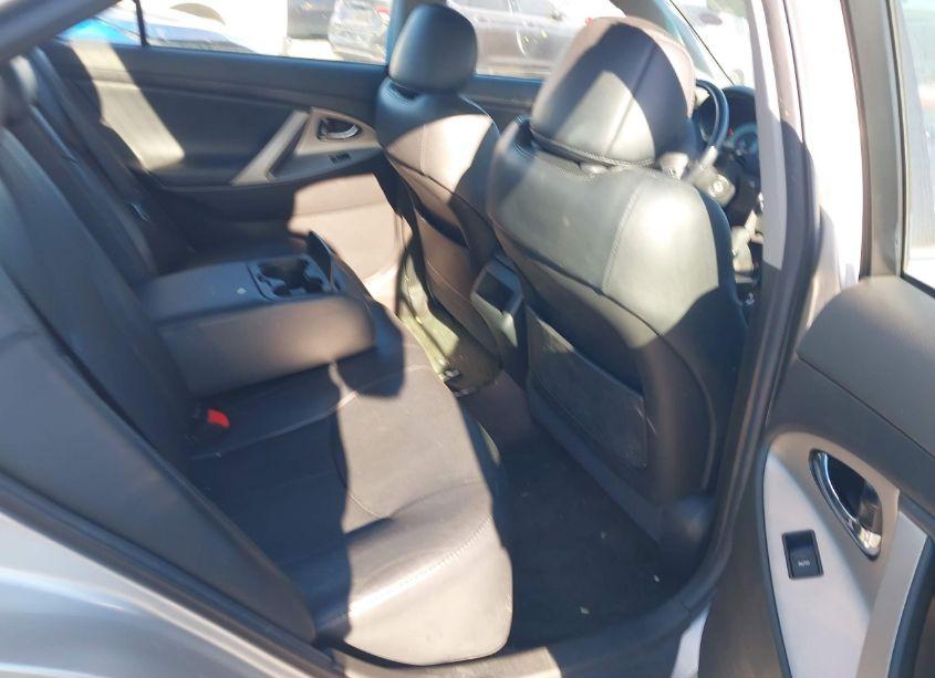 Photo 8 of 2011 Toyota Camry SE/LE/XLE (VIN 4T1BF3EK2BU221187)