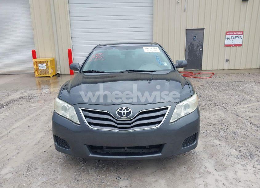 Photo 12 of 2011 Toyota Camry LE (VIN 4T1BF3EK2BU585206)