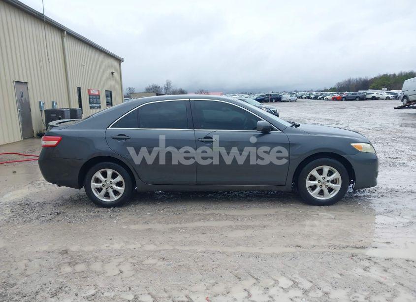 Photo 13 of 2011 Toyota Camry LE (VIN 4T1BF3EK2BU585206)