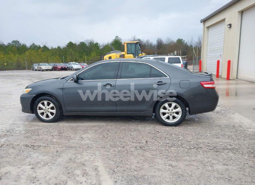 Photo 14 of 2011 Toyota Camry LE (VIN 4T1BF3EK2BU585206)