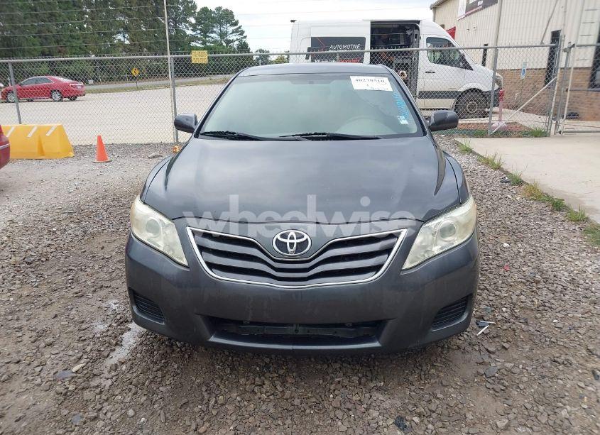 Photo 6 of 2011 Toyota Camry LE (VIN 4T1BF3EK2BU585206)