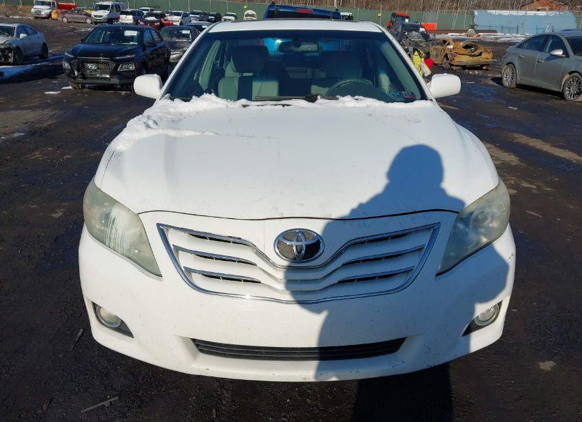 Photo 6 of 2011 Toyota Camry XLE (VIN 4T1BF3EK2BU595427)