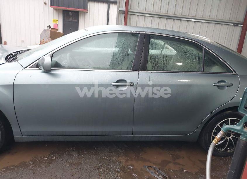 Photo 14 of 2011 Toyota Camry LE (VIN 4T1BF3EK2BU633898)