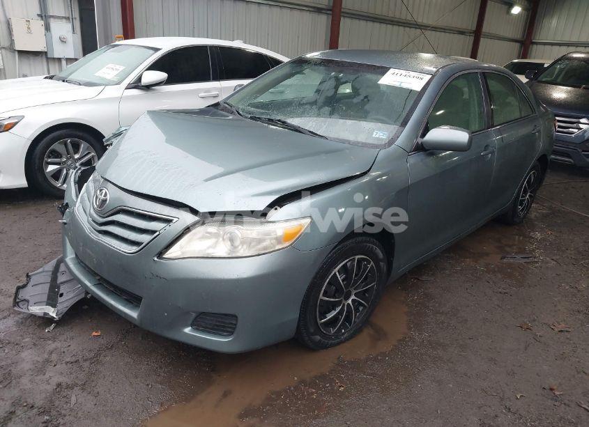 Photo 2 of 2011 Toyota Camry LE (VIN 4T1BF3EK2BU633898)