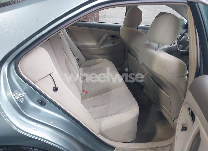 Photo 8 of 2011 Toyota Camry LE (VIN 4T1BF3EK2BU633898)