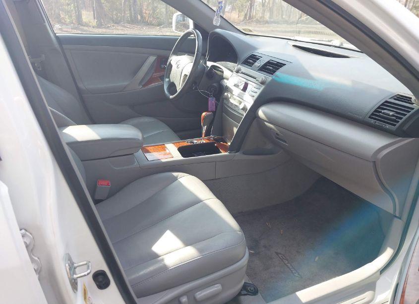 Photo 5 of 2011 Toyota Camry XLE (VIN 4T1BF3EK2BU634761)