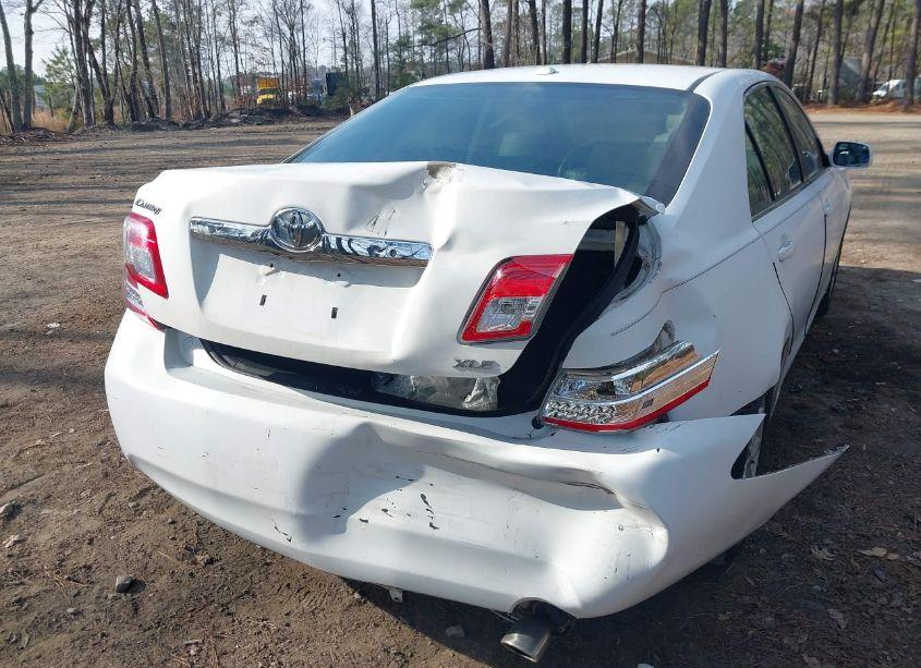 Photo 6 of 2011 Toyota Camry XLE (VIN 4T1BF3EK2BU634761)