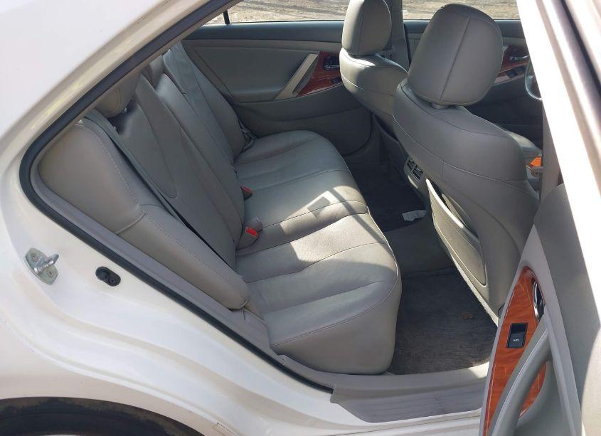 Photo 8 of 2011 Toyota Camry XLE (VIN 4T1BF3EK2BU634761)