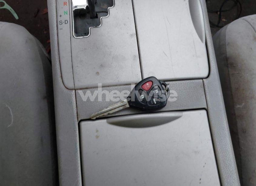 Photo 11 of 2011 Toyota Camry LE (VIN 4T1BF3EK2BU644948)