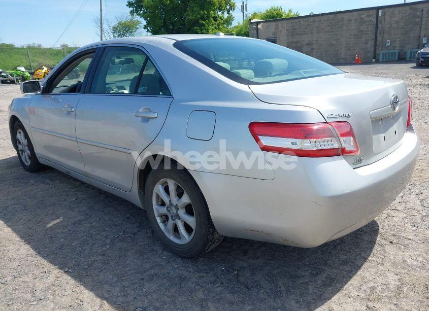 Photo 3 of 2011 Toyota Camry LE (VIN 4T1BF3EK2BU657179)