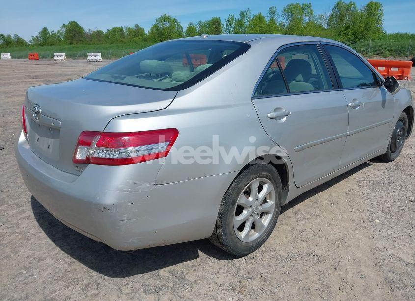 Photo 4 of 2011 Toyota Camry LE (VIN 4T1BF3EK2BU657179)