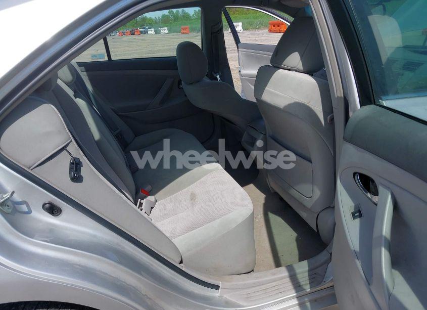 Photo 8 of 2011 Toyota Camry LE (VIN 4T1BF3EK2BU657179)