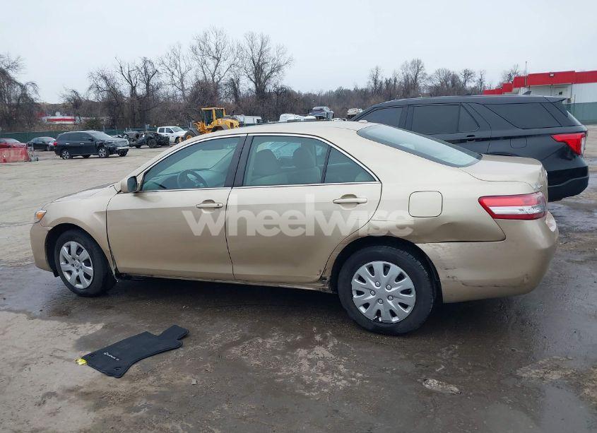 Photo 15 of 2011 Toyota Camry (VIN 4T1BF3EK2BU664715)