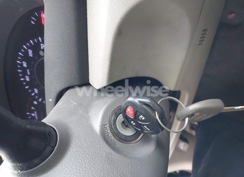 Photo 11 of 2011 Toyota Camry LE (VIN 4T1BF3EK2BU665542)