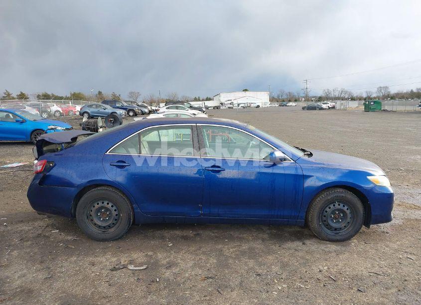 Photo 13 of 2011 Toyota Camry LE (VIN 4T1BF3EK2BU665542)