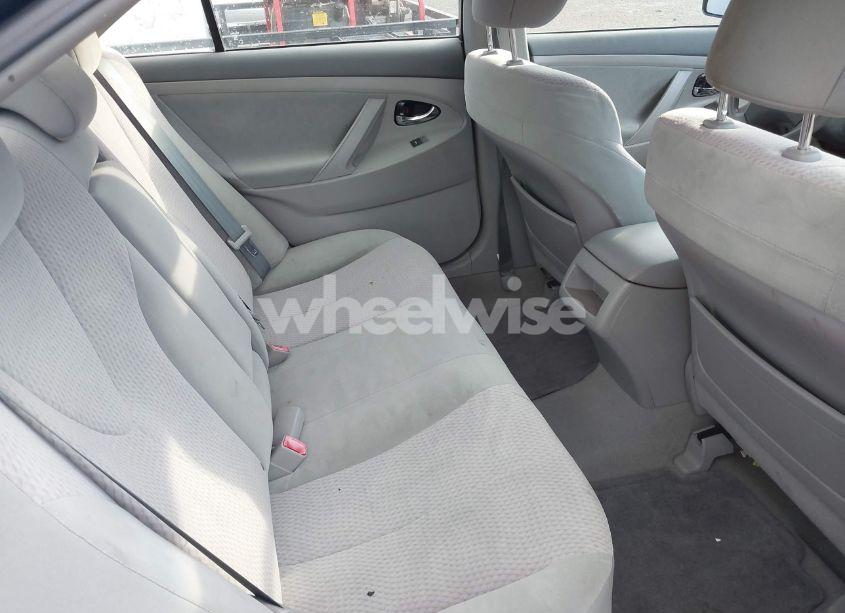 Photo 8 of 2011 Toyota Camry LE (VIN 4T1BF3EK2BU665542)