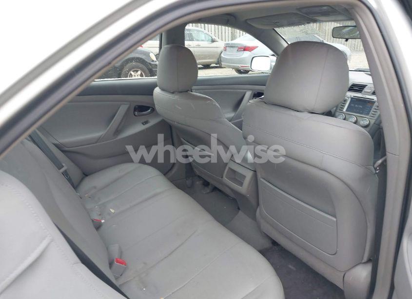 Photo 8 of 2011 Toyota Camry LE (VIN 4T1BF3EK2BU669963)