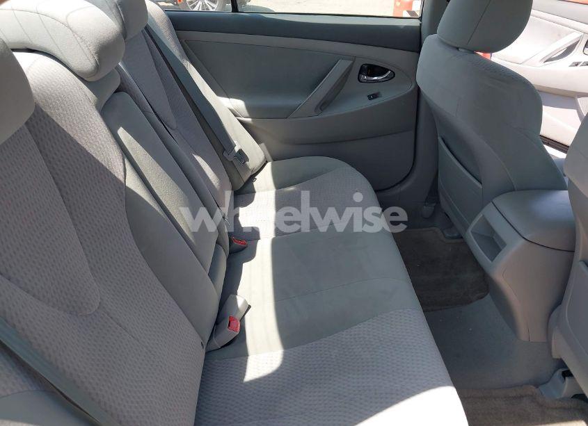 Photo 8 of 2011 Toyota Camry LE (VIN 4T1BF3EK2BU677674)