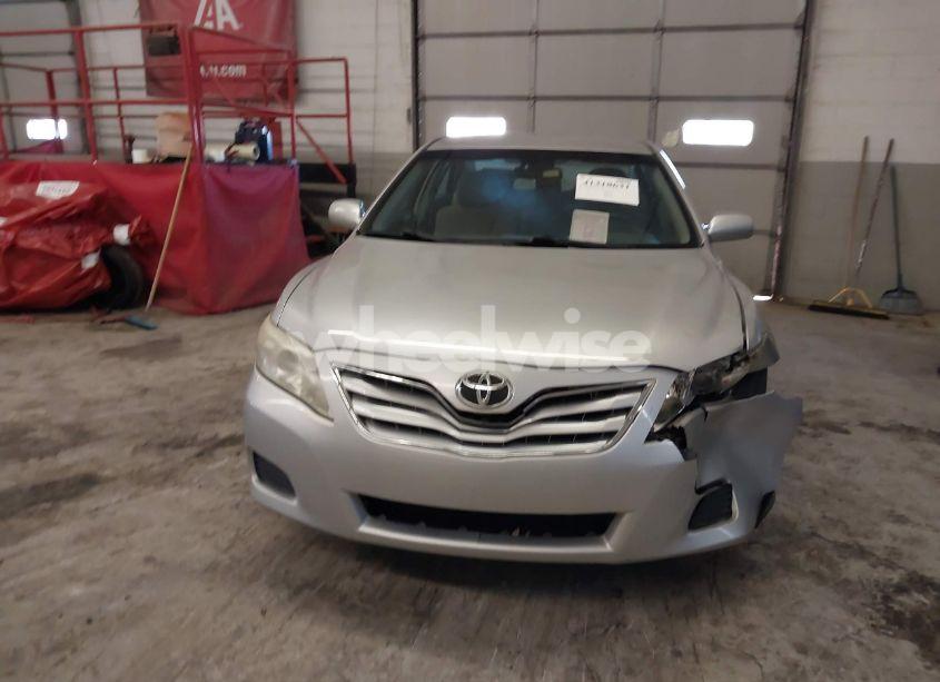 Photo 12 of 2011 Toyota Camry LE (VIN 4T1BF3EK2BU685368)