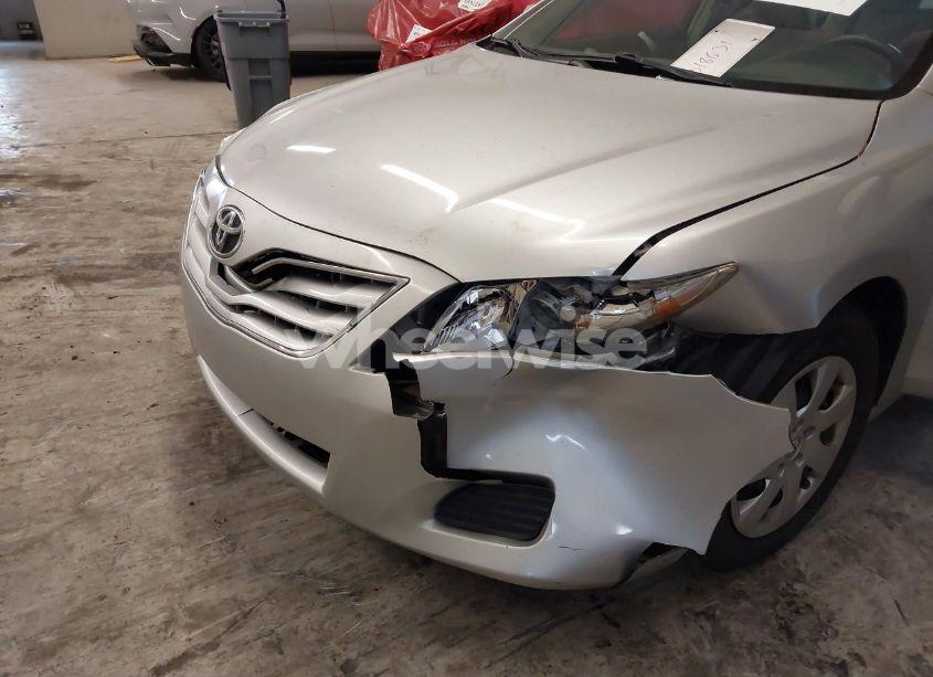 Photo 6 of 2011 Toyota Camry LE (VIN 4T1BF3EK2BU685368)