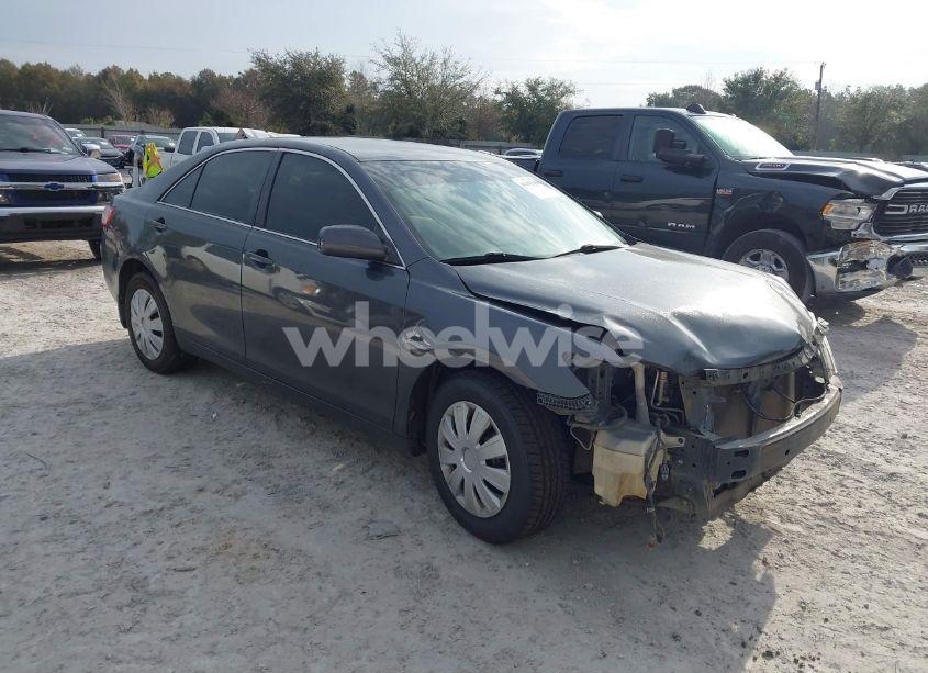 2011 Toyota Camry LE (VIN 4T1BF3EK2BU692336) main photo