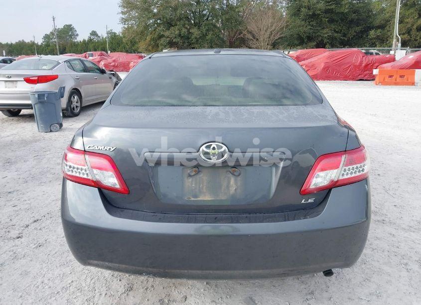 Photo 16 of 2011 Toyota Camry LE (VIN 4T1BF3EK2BU692336)