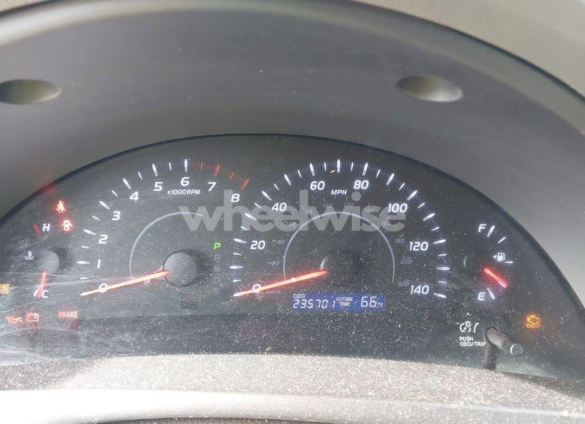 Photo 7 of 2011 Toyota Camry LE (VIN 4T1BF3EK2BU692336)