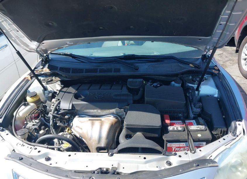 Photo 10 of 2011 Toyota Camry (VIN 4T1BF3EK2BU693244)