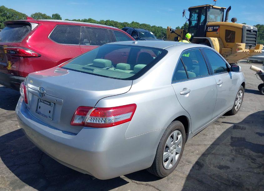 Photo 4 of 2011 Toyota Camry (VIN 4T1BF3EK2BU693244)