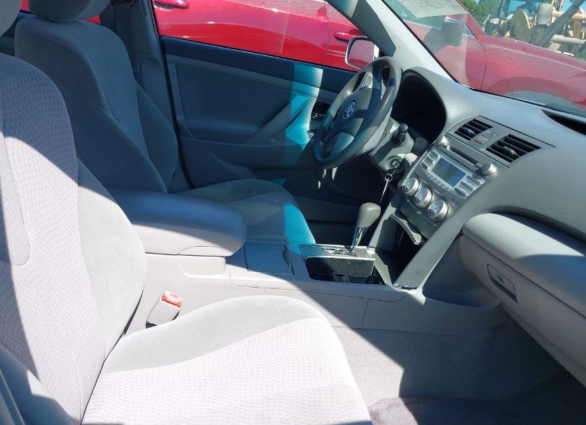 Photo 5 of 2011 Toyota Camry (VIN 4T1BF3EK2BU693244)