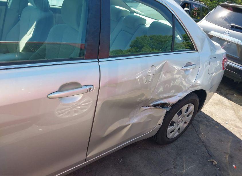 Photo 6 of 2011 Toyota Camry (VIN 4T1BF3EK2BU693244)