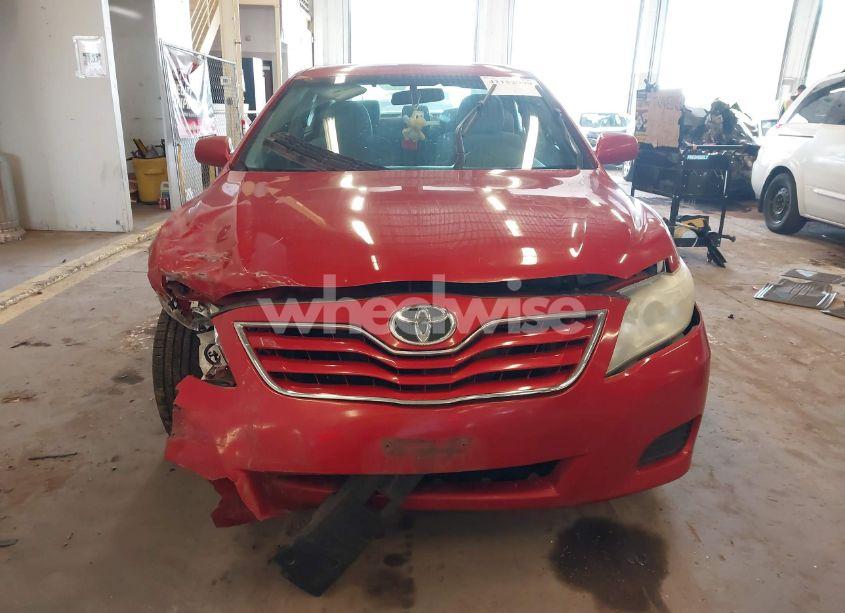 Photo 12 of 2011 Toyota Camry LE (VIN 4T1BF3EK2BU694751)
