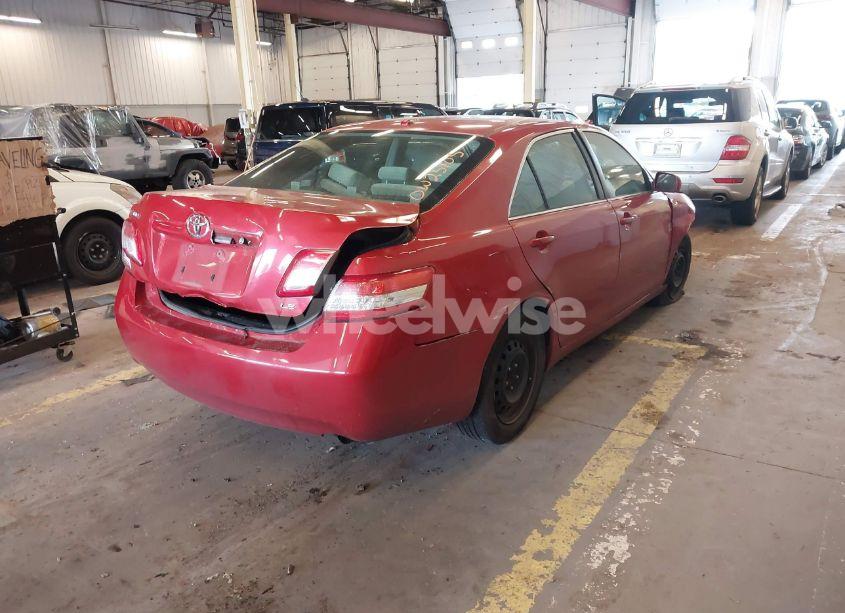 Photo 4 of 2011 Toyota Camry LE (VIN 4T1BF3EK2BU694751)