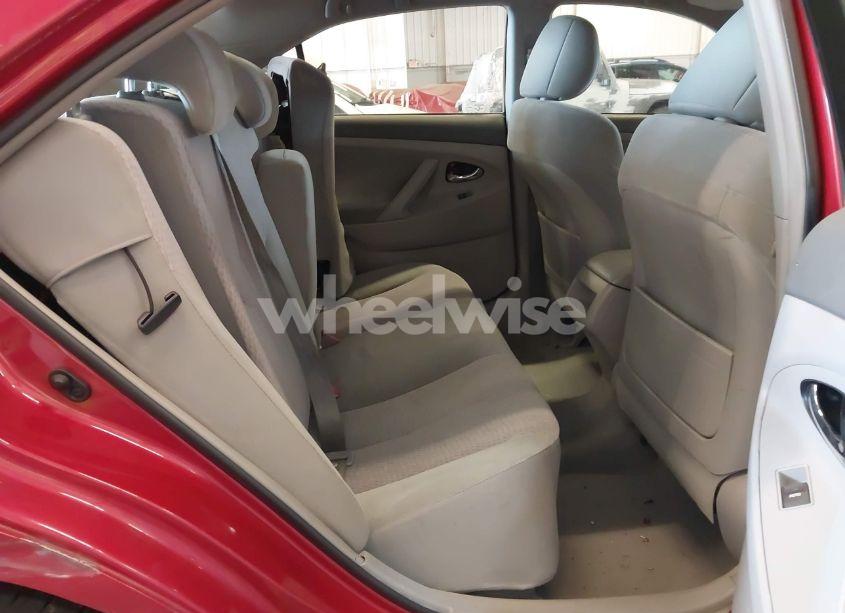 Photo 8 of 2011 Toyota Camry LE (VIN 4T1BF3EK2BU694751)