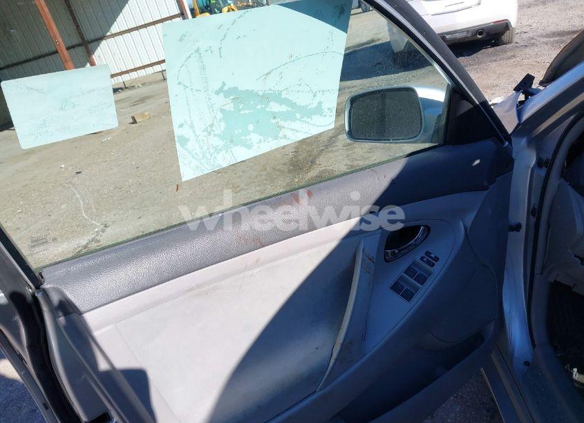 Photo 12 of 2011 Toyota Camry (VIN 4T1BF3EK2BU695267)