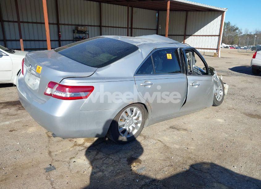 Photo 4 of 2011 Toyota Camry (VIN 4T1BF3EK2BU695267)