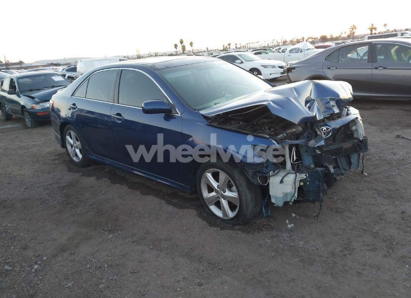 2011 Toyota Camry SE (VIN 4T1BF3EK2BU699593) main photo