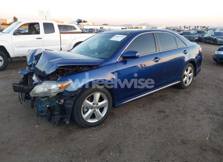 Photo 2 of 2011 Toyota Camry SE (VIN 4T1BF3EK2BU699593)