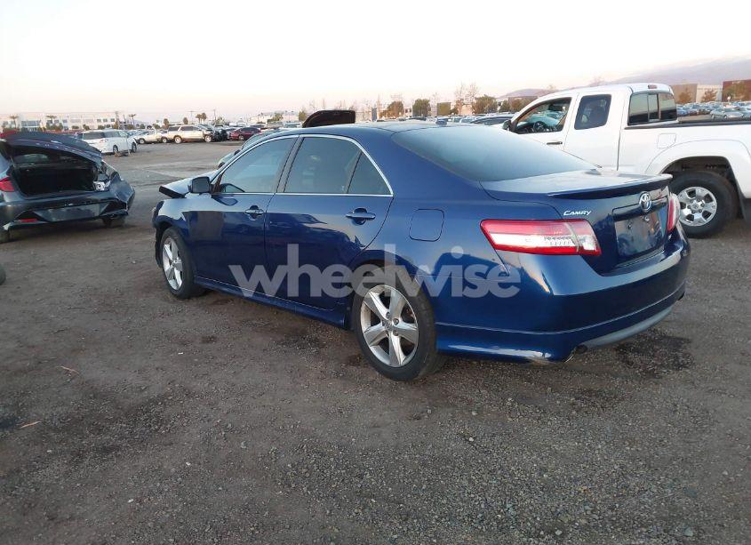 Photo 3 of 2011 Toyota Camry SE (VIN 4T1BF3EK2BU699593)