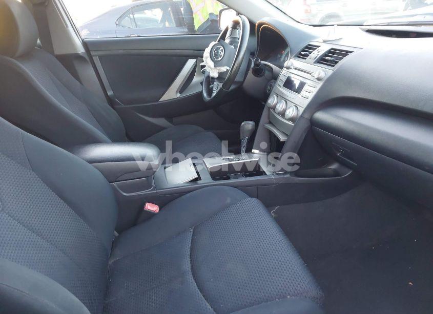 Photo 5 of 2011 Toyota Camry SE (VIN 4T1BF3EK2BU699593)