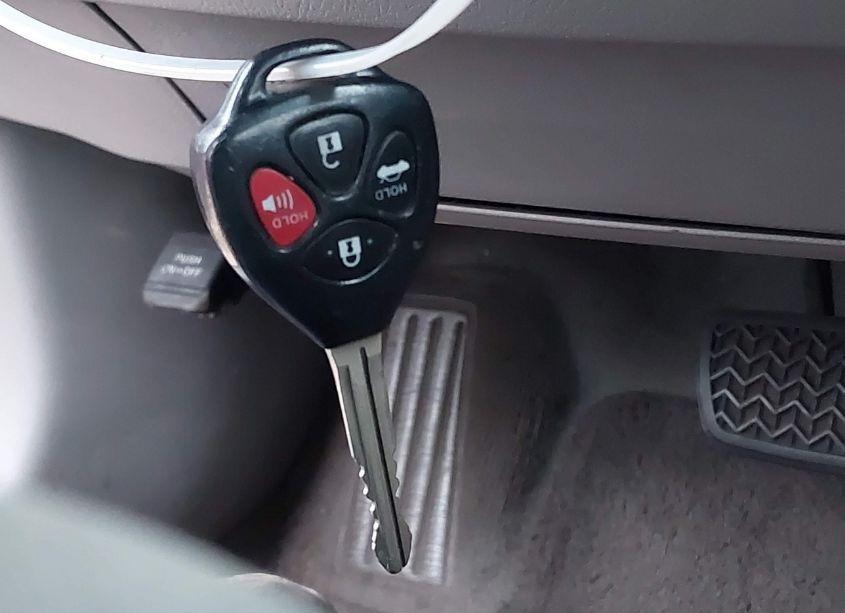 Photo 11 of 2011 Toyota Camry LE (VIN 4T1BF3EK2BU701200)