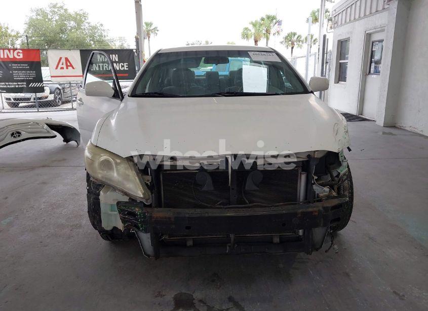 Photo 13 of 2011 Toyota Camry (VIN 4T1BF3EK2BU721835)