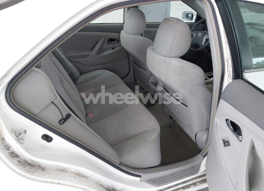 Photo 8 of 2011 Toyota Camry (VIN 4T1BF3EK2BU721835)