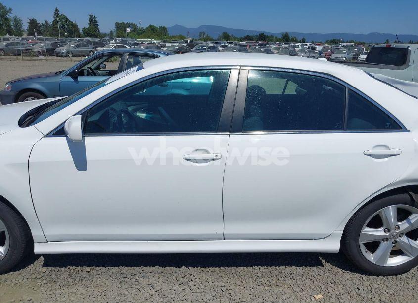 Photo 15 of 2011 Toyota Camry SE (VIN 4T1BF3EK2BU740143)