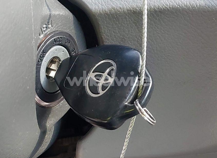 Photo 11 of 2011 Toyota Camry LE (VIN 4T1BF3EK2BU771425)