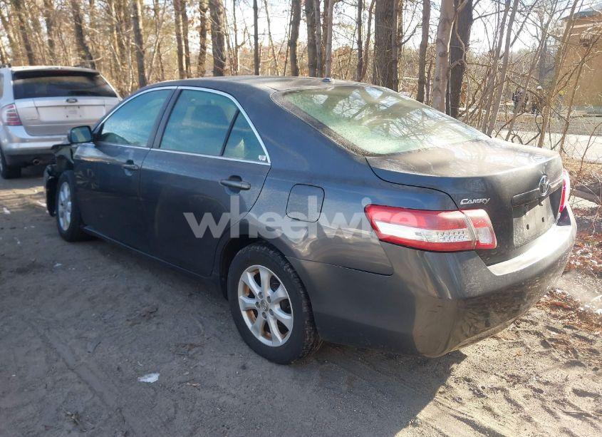 Photo 3 of 2011 Toyota Camry LE (VIN 4T1BF3EK2BU771425)