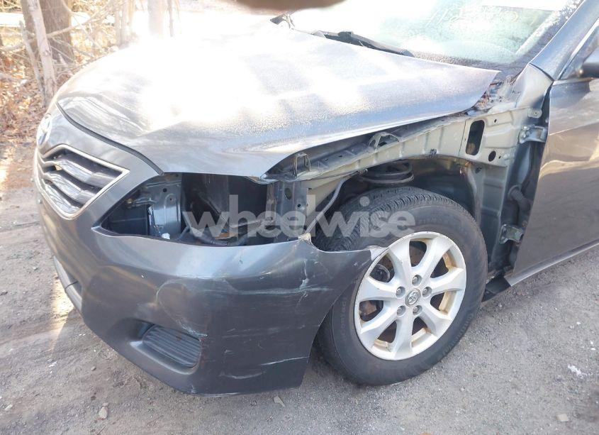 Photo 6 of 2011 Toyota Camry LE (VIN 4T1BF3EK2BU771425)