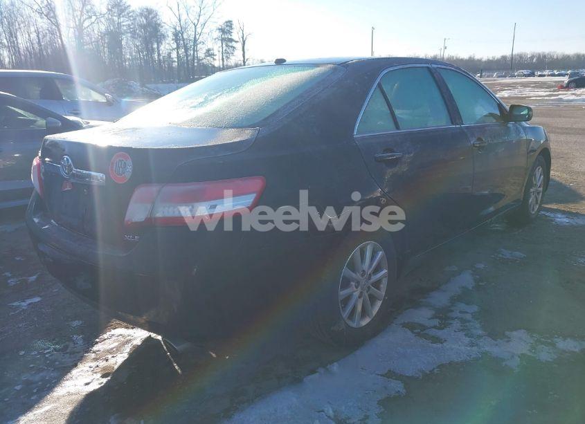 Photo 4 of 2011 Toyota Camry XLE (VIN 4T1BF3EK2BU774969)